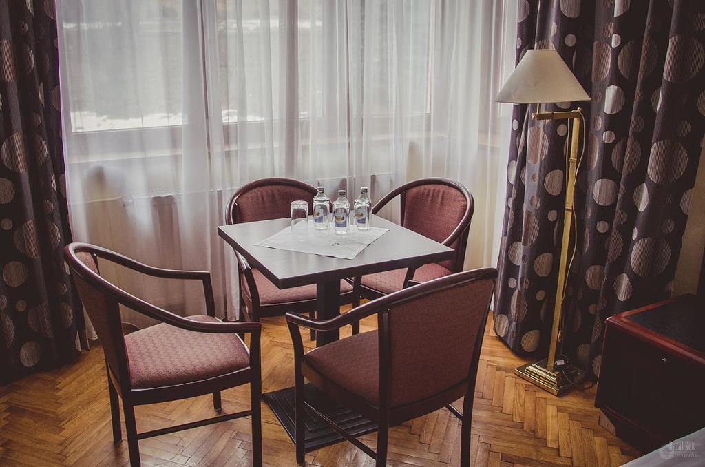 Pensjonat Willa Sorrento Krzeszowice Bagian luar foto